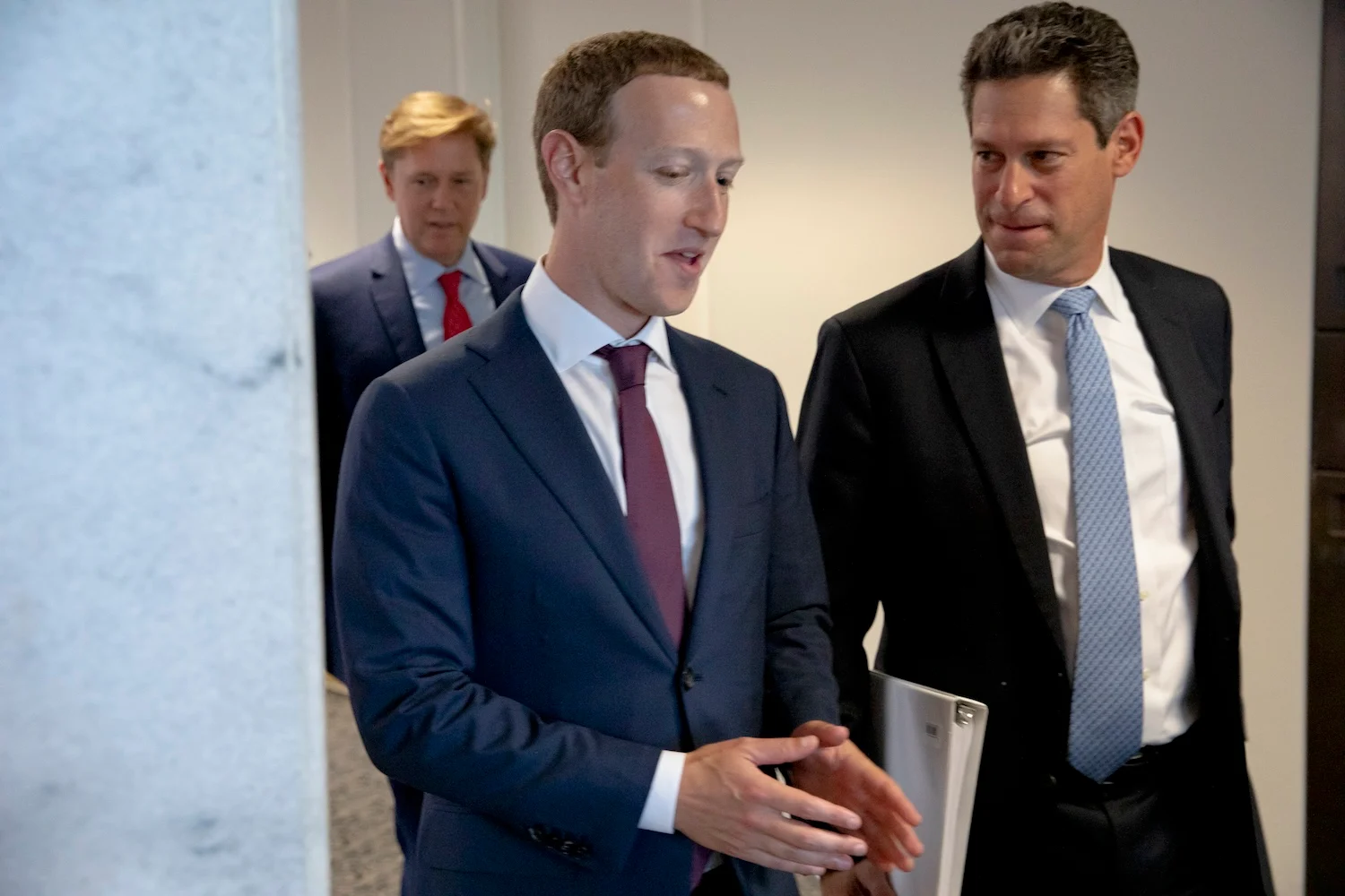 Mark Zuckerberg îl înlocuiește pe șeful operațiunilor politice de la Meta cu un republican de seamă.