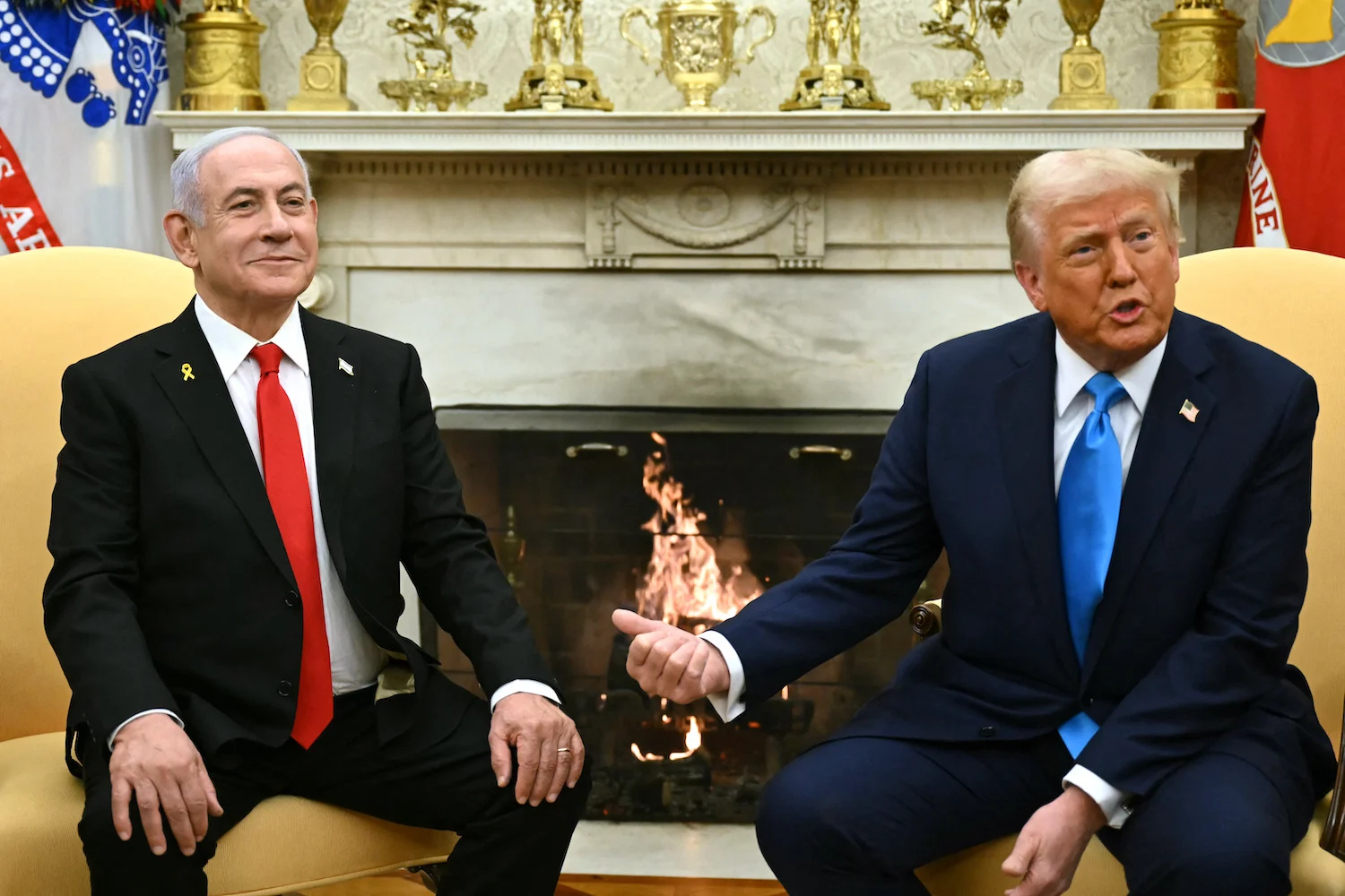 Netanyahu îi oferă lui Trump un pager de aur pentru a comemora atacul care a ucis copii A fost o operațiune grozavă.